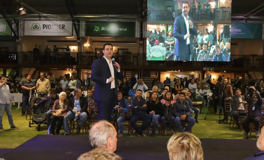 Em Carambeí, governador destaca cooperativismo e garante apoio ao agronegócio paranaense