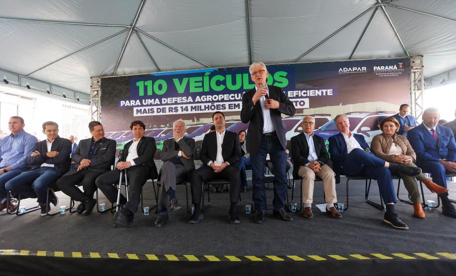 Para expandir apoio ao agronegócio, Adapar ganha 110 veículos e novos equipamentos
