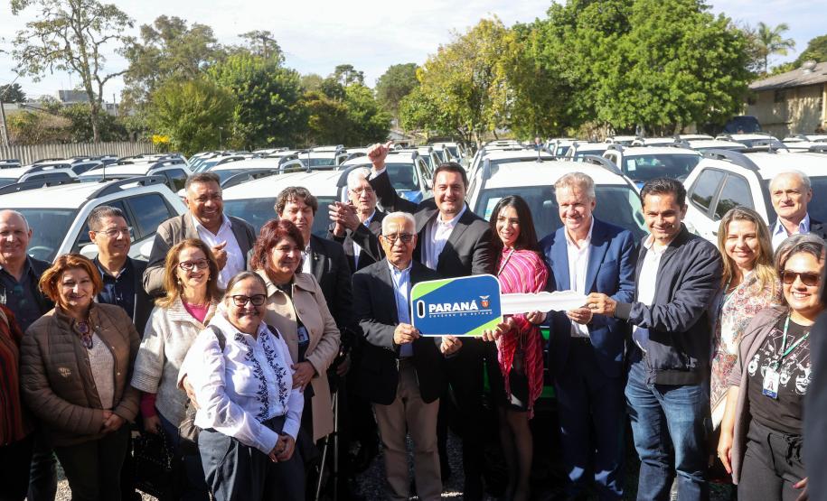 Para expandir apoio ao agronegócio, Adapar ganha 110 veículos e novos equipamentos