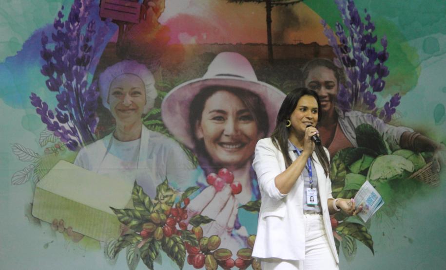 Governo do Paraná apresenta políticas para mulheres rurais em encontro em Ivaiporã