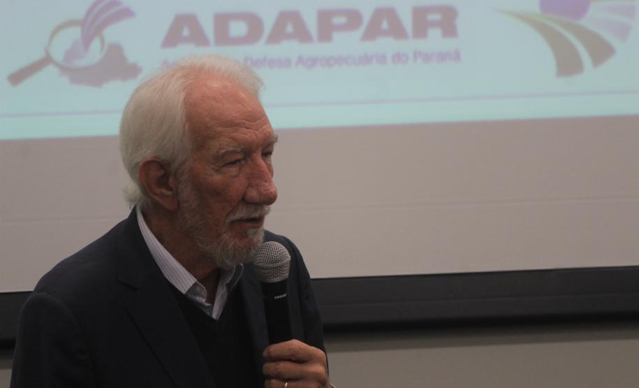 Em Curitiba, fórum debate comercialização da agroindústria e prevenção da influenza aviária