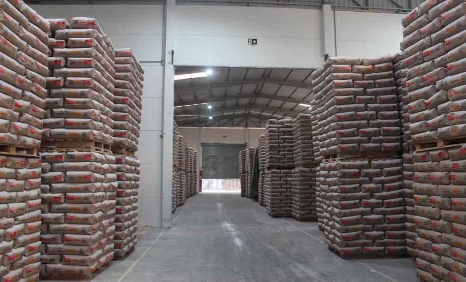 Em parceria com setor privado, governo estadual busca soluções para impulsionar mercado da mandioca do Paraná