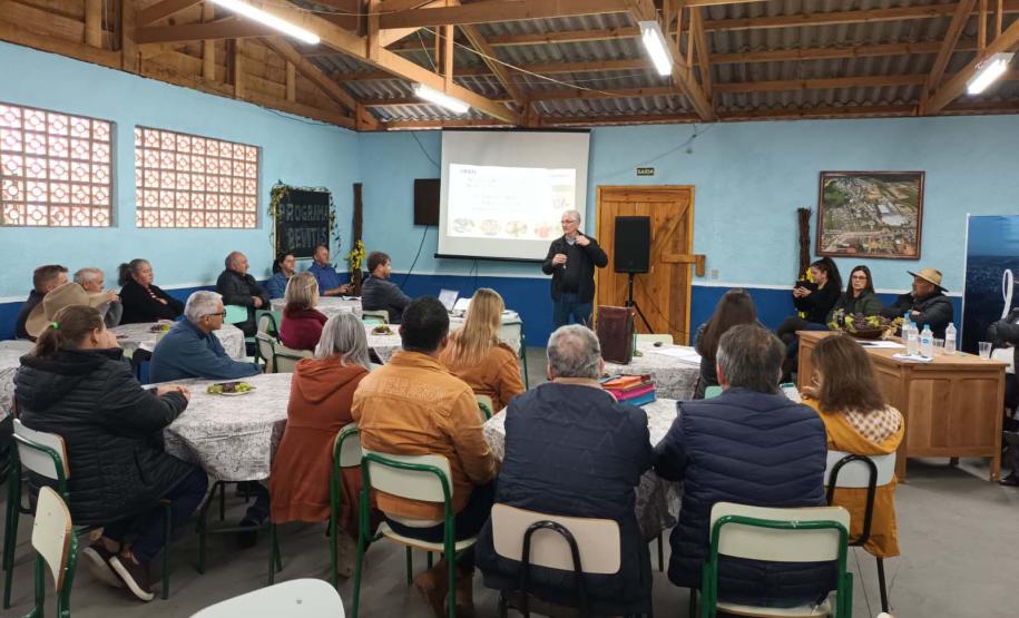 Estado investe para fortalecer a cultura da uva e o cooperativismo na região de Irati