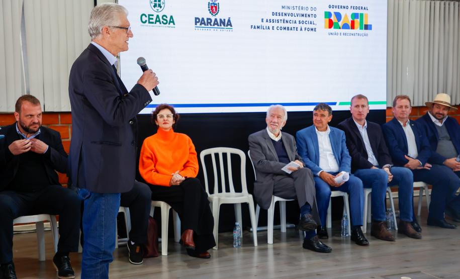 Piana e ministro assinam protocolo para levar a outros estados o Banco de Alimentos