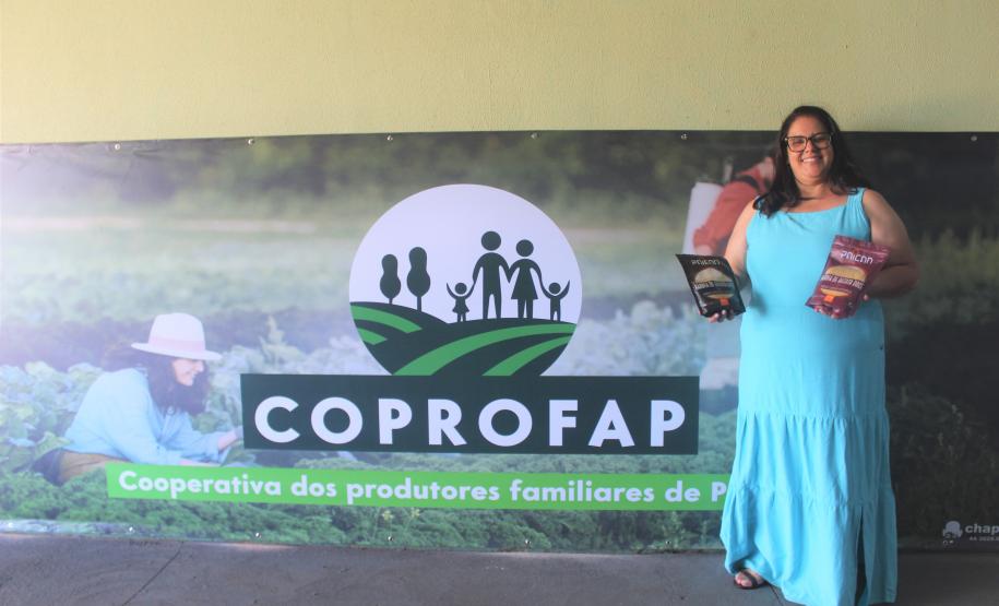 Agricultores familiares de Paiçandu inovam com produção de farofa de batata-doce