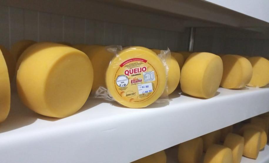 Produtora de Dois Vizinhos vence o Prêmio Expobel de Queijos Coloniais do Sudoeste