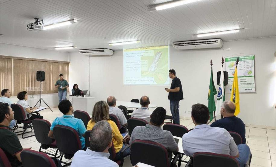 Adapar leva à ExpoLondrina 2024 programação sobre combate ao greening e biosseguridade na avicultura