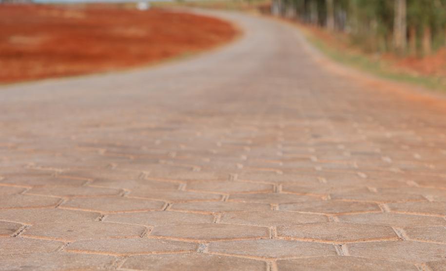 Estado inaugura pavimentação de estrada que liga Paraíso do Norte a Nova Aliança do Ivaí