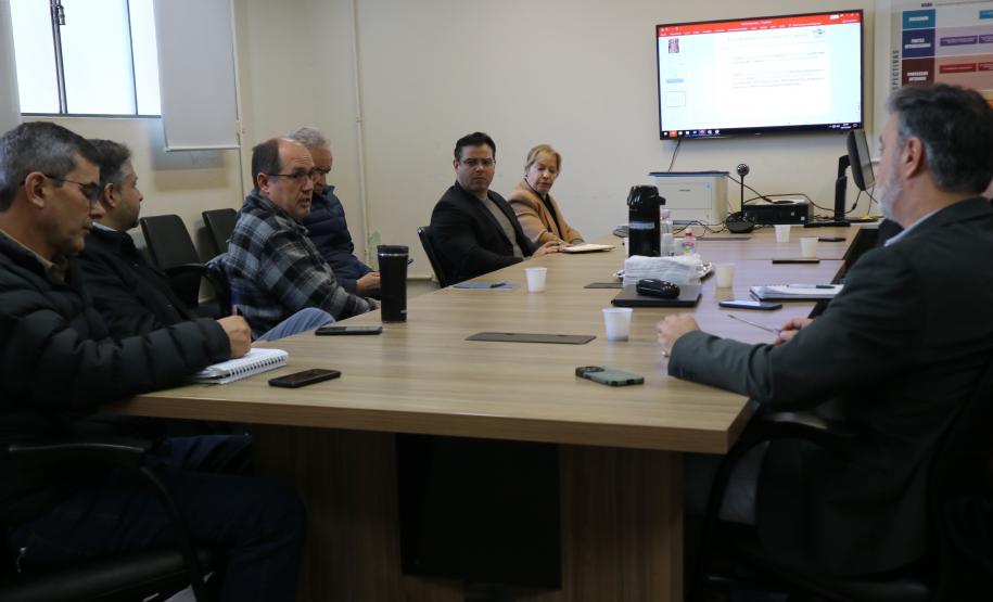 Grupo de Trabalho discute ações para prevenção e monitoramento da nova vespa-da-madeira