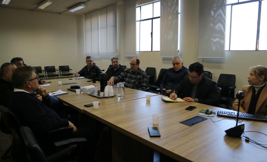 Grupo de Trabalho discute ações para prevenção e monitoramento da nova vespa-da-madeira