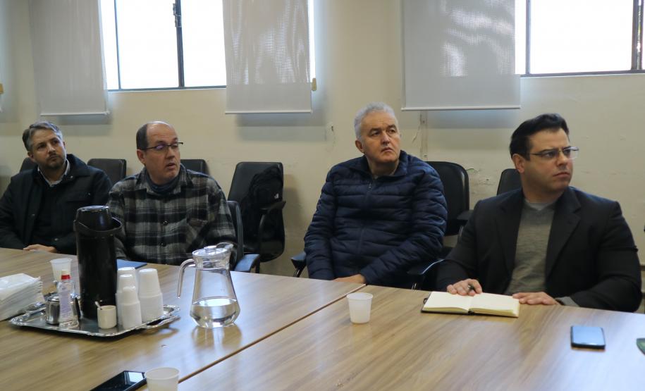 Grupo de Trabalho discute ações para prevenção e monitoramento da nova vespa-da-madeira