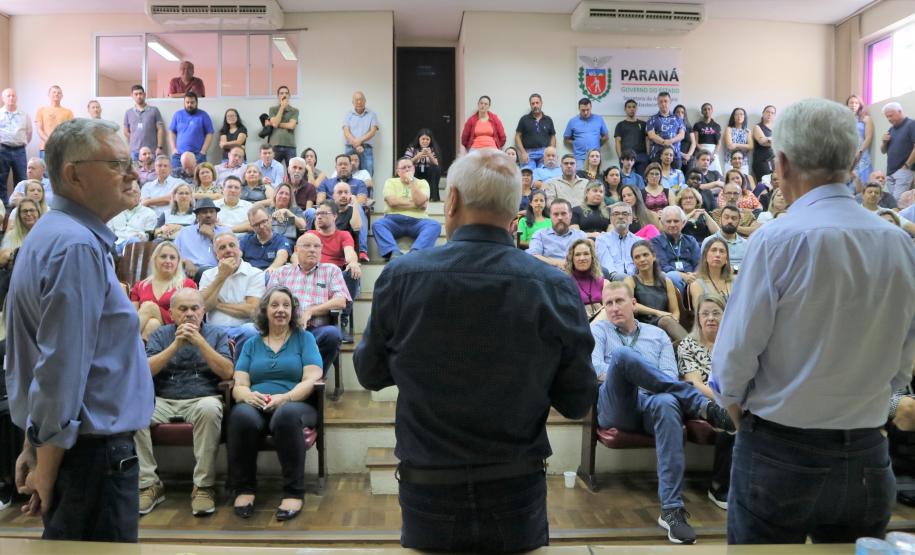 Encontro com servidores marca despedida de Ortigara e apresentação de Natalino de Souza como novo secretário