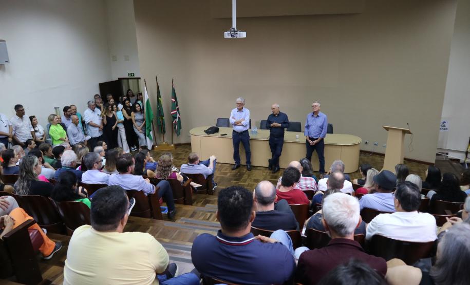 Encontro com servidores marca despedida de Ortigara e apresentação de Natalino de Souza como novo secretário