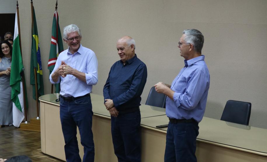 Encontro com servidores marca despedida de Ortigara e apresentação de Natalino de Souza como novo secretário