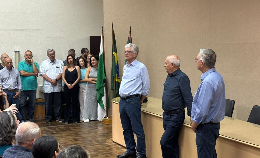 Encontro com servidores marca despedida de Ortigara e apresentação de Natalino de Souza como novo secretário