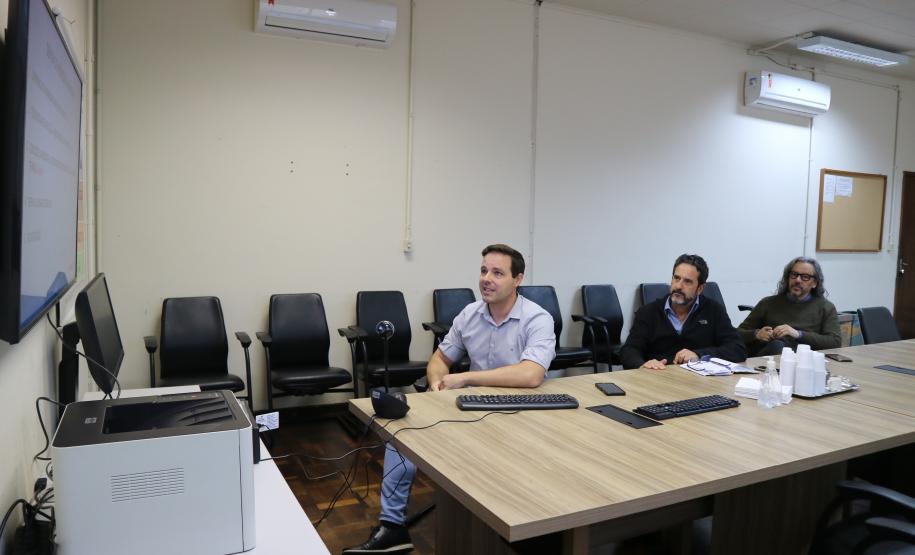 Câmara Técnica discute ações para o desenvolvimento da produção de uvas no Paraná