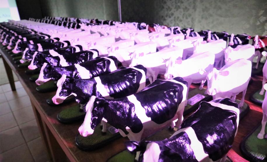 Seagri participa de premiação a produtores de leite nos Campos Gerais