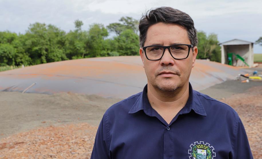 Vizinhos compartilham biodigestor para produzir energia limpa da suinocultura