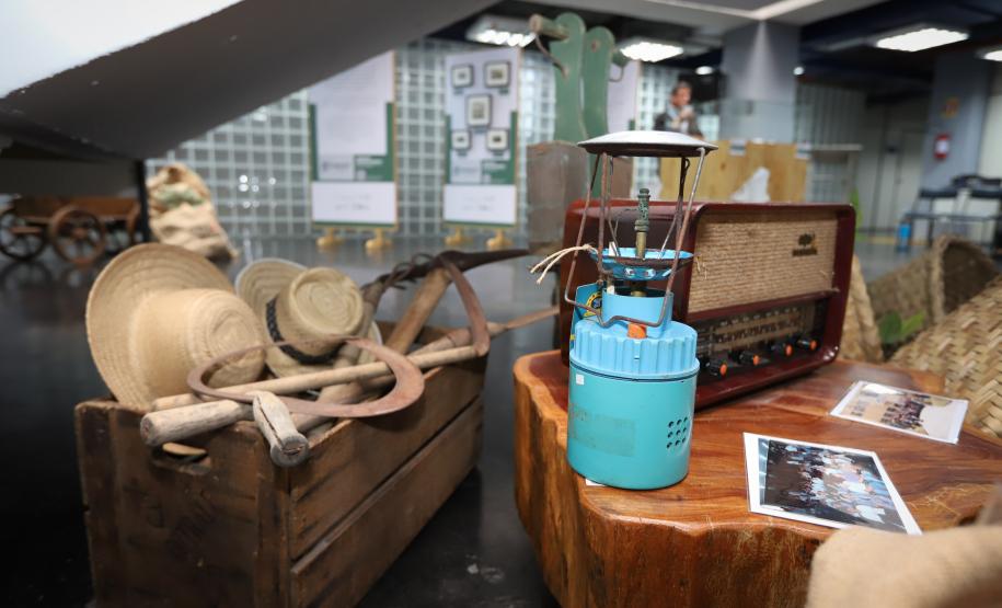 Em comemoração aos 80 anos de história, Secretaria da Agricultura lança exposição no Arquivo Público do Paraná