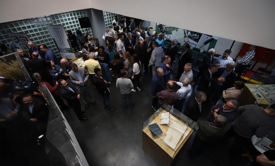 Em comemoração aos 80 anos de história, Secretaria da Agricultura lança exposição no Arquivo Público do Paraná