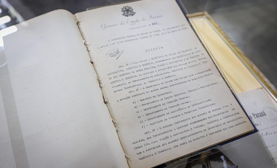 Em comemoração aos 80 anos de história, Secretaria da Agricultura lança exposição no Arquivo Público do Paraná