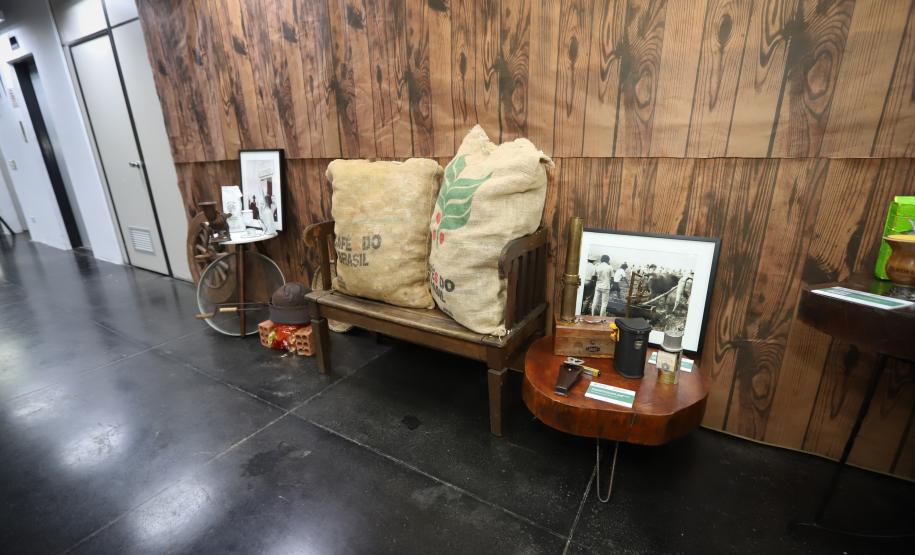 Em comemoração aos 80 anos de história, Secretaria da Agricultura lança exposição no Arquivo Público do Paraná