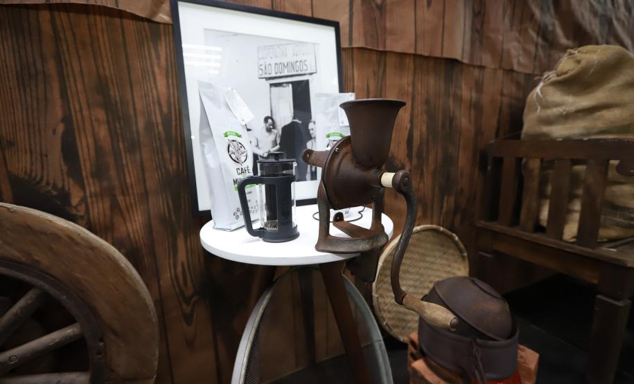 Em comemoração aos 80 anos de história, Secretaria da Agricultura lança exposição no Arquivo Público do Paraná