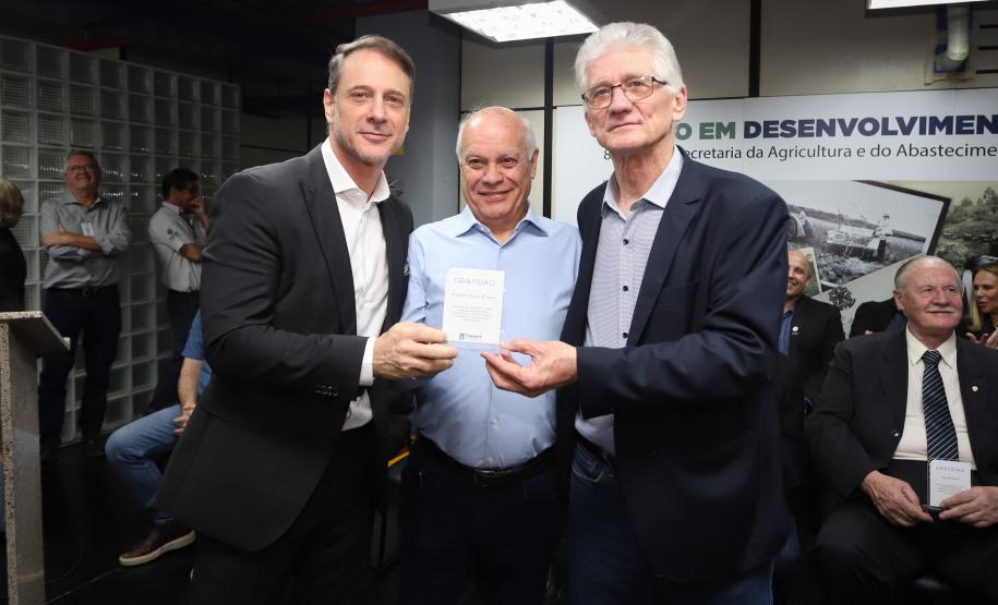 Em comemoração aos 80 anos de história, Secretaria da Agricultura lança exposição no Arquivo Público do Paraná