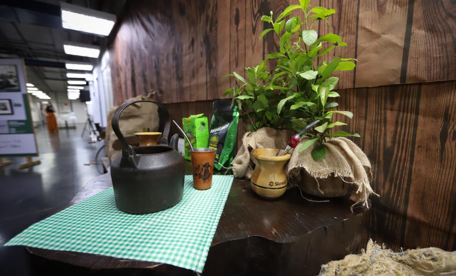 Em comemoração aos 80 anos de história, Secretaria da Agricultura lança exposição no Arquivo Público do Paraná