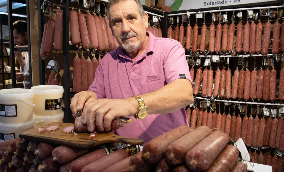 Feira Sabores do Paraná conta com produtores gaúchos afetados por enchentes