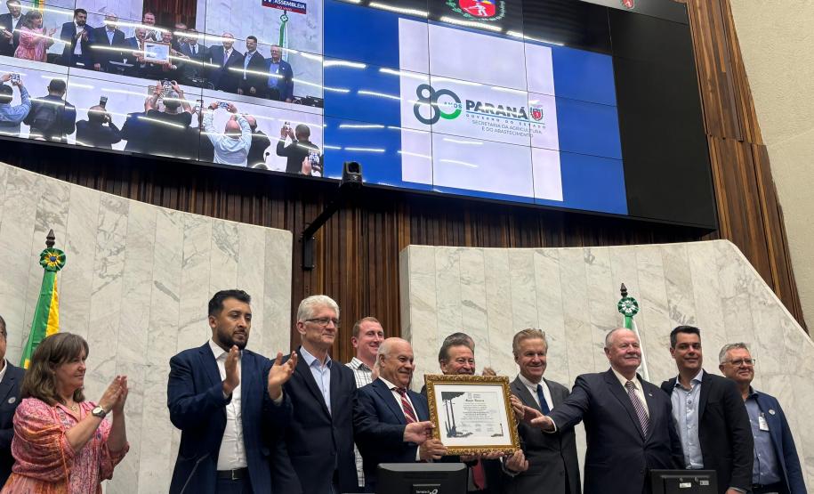 Em sessão solene, Assembleia homenageia os 80 anos da Seab
