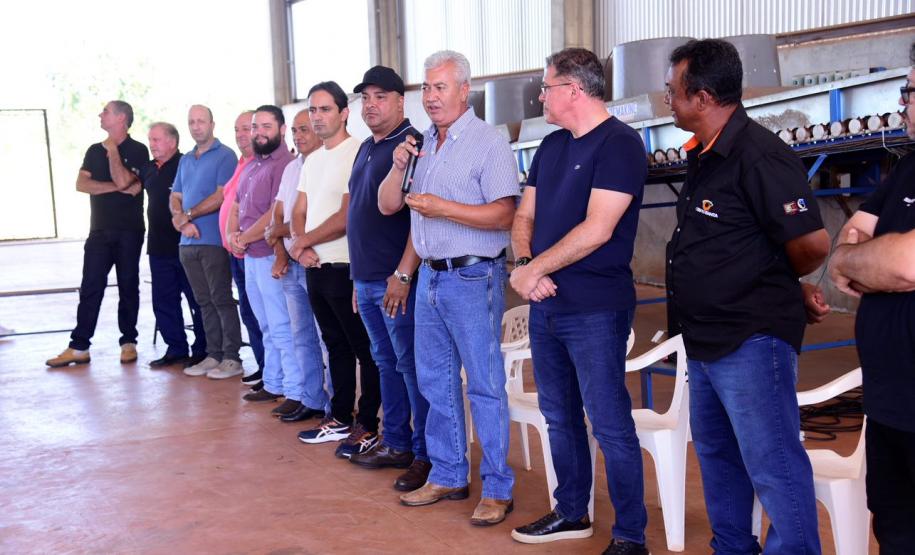 Entrega de caminhão para a Coopersanta - Divulgação