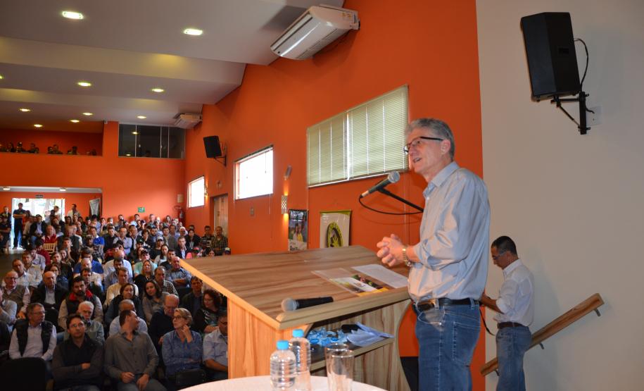 Secretário da Agricultura Norberto Ortigara e principais dirigentes da agropecuária estão percorrendo o Estado para divulgar o programa Prosolos-PR