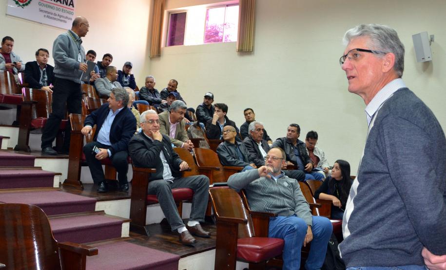 Em evento realizado na Secretaria da Agricultura e Abastecimento, Seab apresentou proposta para melhorar qualidade no programa Leite das Crianças