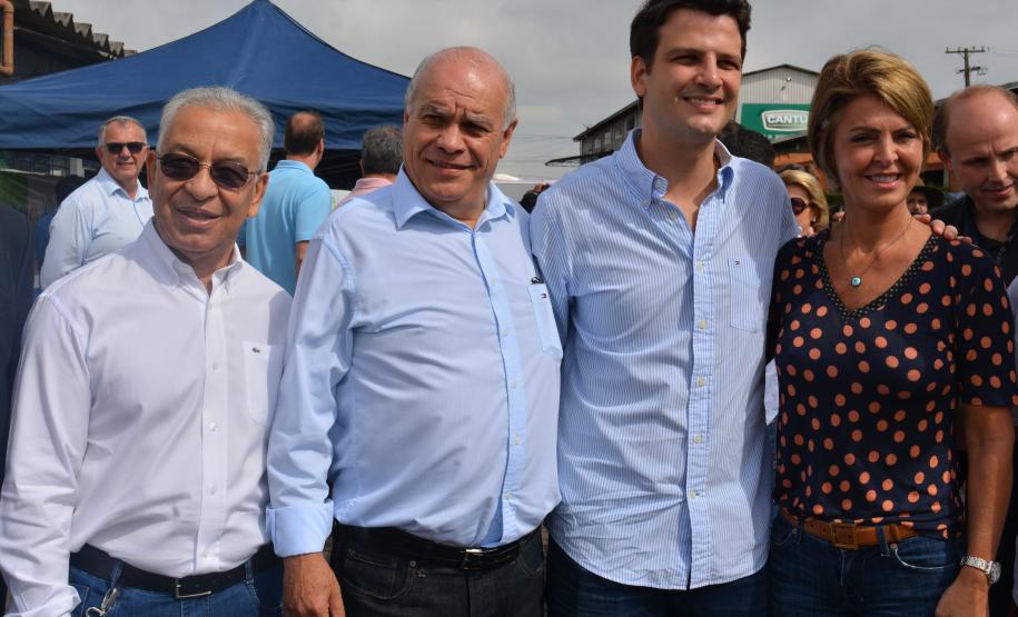 Richa e Greca entregam obras e anunciam unidades de saúde Governo do Estado entrega unidade de saúde nas dependencias da Ceasa do Pinheirinho