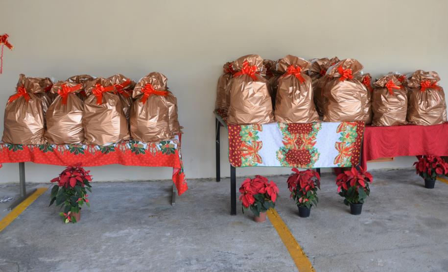 Seab entrega cestas de Natal para colaboradores terceirizados Seab entrega cestas de Natal para colaboradores terceirizados