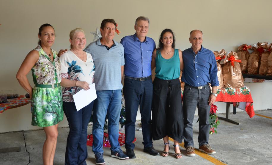 Seab entrega cestas de Natal para colaboradores terceirizados