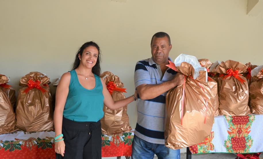Seab entrega cestas de Natal para colaboradores terceirizados