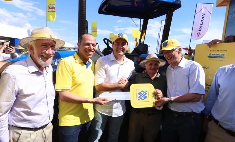 Governo quer ampliar programa que facilita compra de tratores Governo quer ampliar programa que facilita compra de tratores