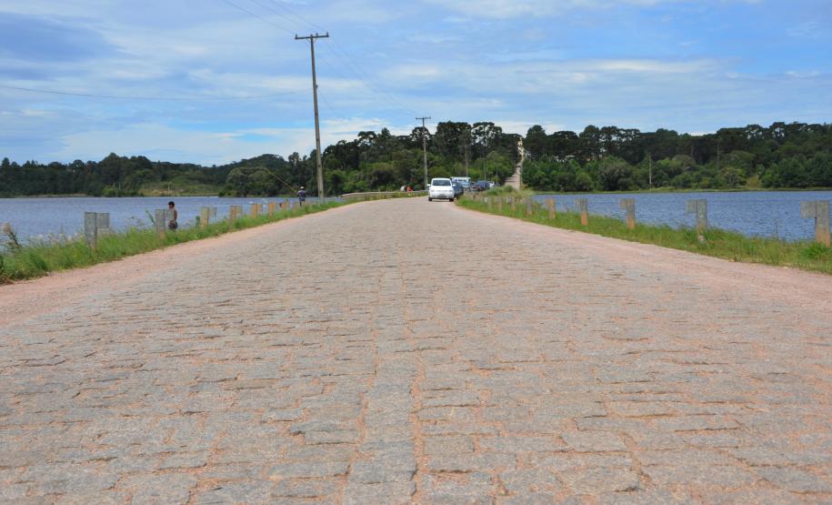 Pavimentação da Estrada Nova Tirol será concluída neste semestre Pavimentação da Estrada Nova Tirol será concluída neste semestre