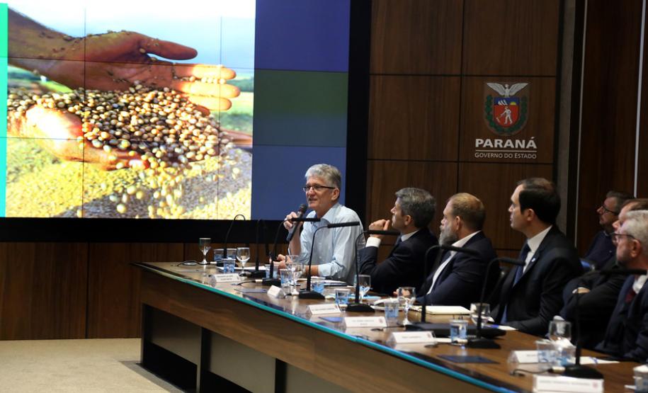 Estado tem margem para ampliar ainda mais a agropecuária Secretário da Agricultura Norberto Ortigara expõe potencialidades do agronegócio paranaense em reunião de secretariado