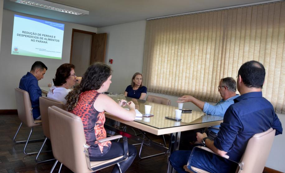 Paraná inicia programa para reduzir desperdício de alimentos