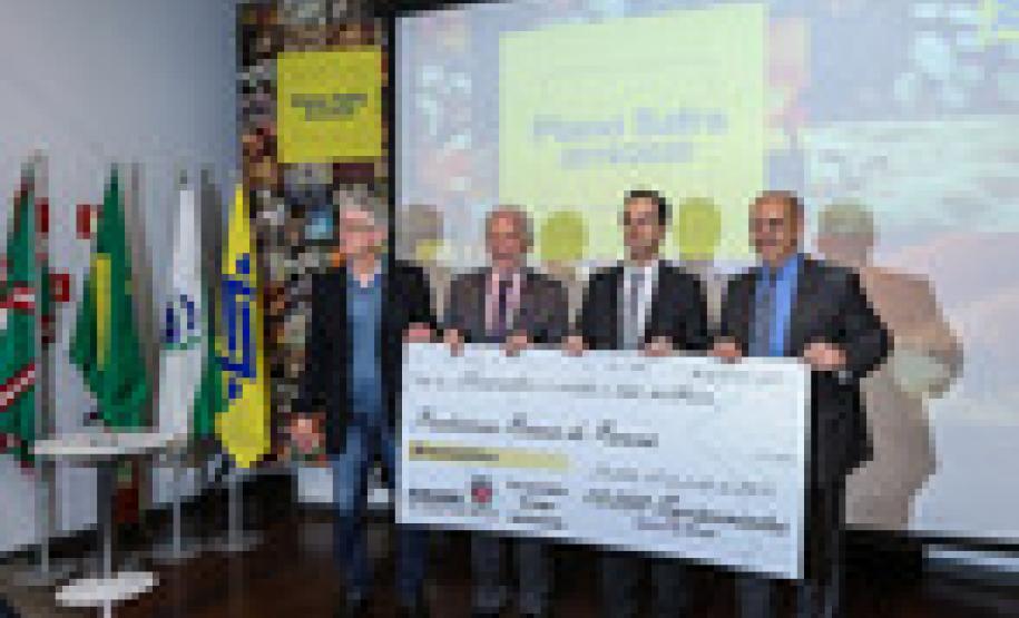 Paraná terá R$ 11,9 bilhões para financiamento da safra Paraná terá R$ 11,9 bilhões para financiamento da safra