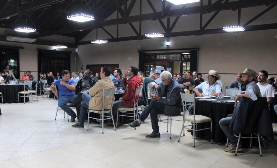 Técnicos da Emater participam de capacitação na New Holland