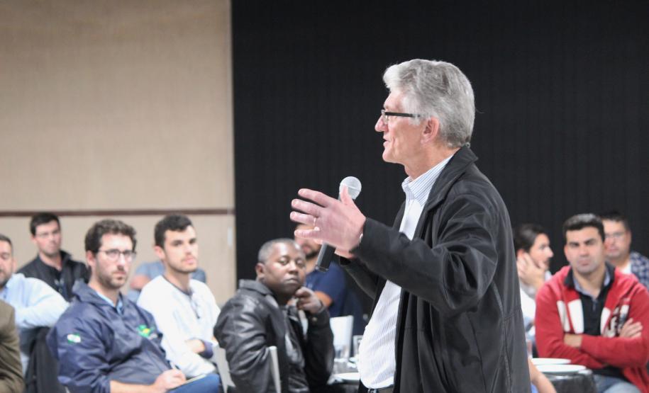 Técnicos da Emater participam de capacitação na New Holland