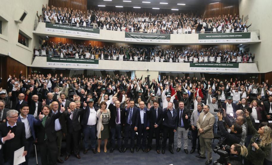 Governo anuncia concurso para veterinários e técnicos agrícolas