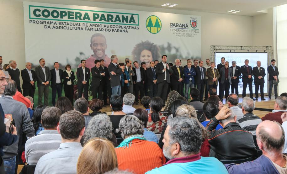 Governo reforça apoio ao cooperativismo da agricultura familiar Governo reforça apoio ao cooperativismo da agricultura familiar