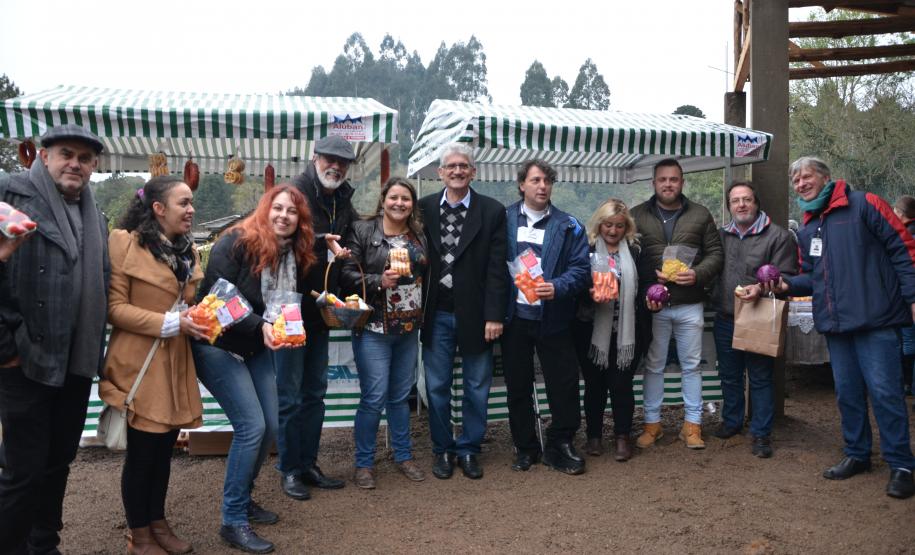Agudos do Sul inaugura unidade de processamento de alimentos