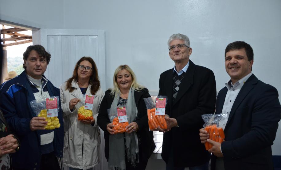 Agudos do Sul inaugura unidade de processamento de alimentos