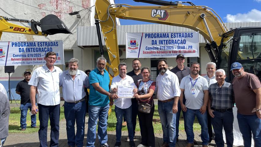 Maior programa de estradas rurais da história do Paraná avança no Centro-Oeste 